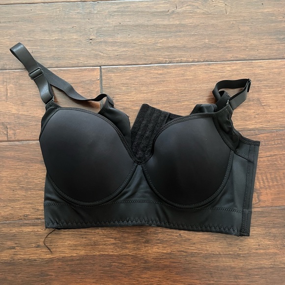 Woobilly Push Up Back Smooth Bras in nude and black 40B - Picture 2 of 10